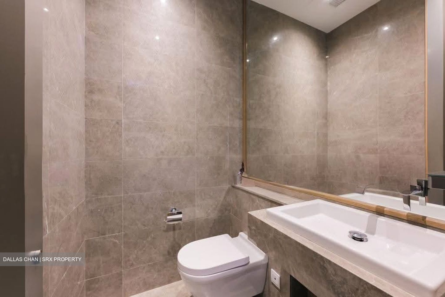 Nouvel 18 (D10), Condominium #613052391